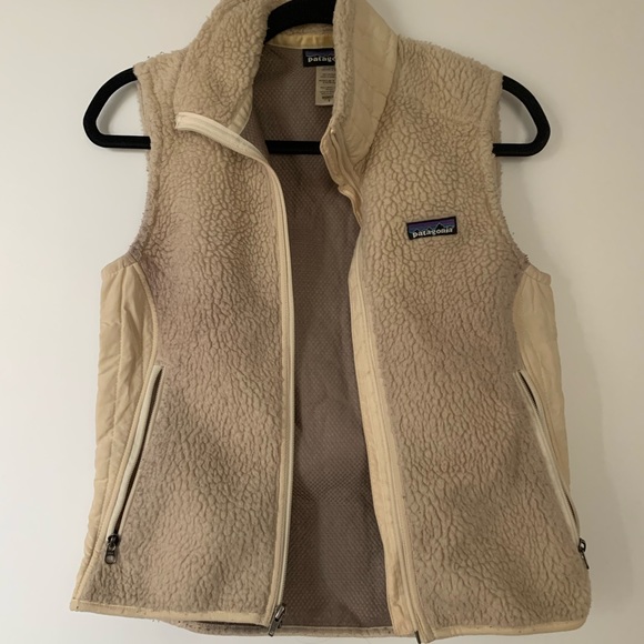 Patagonia Jackets & Blazers - Patagonia Beige Fleece Vest